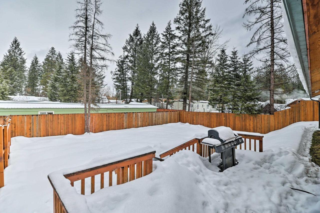 Hungry Horse Cabin Deck, Fire Pit, Near Glacier! Εξωτερικό φωτογραφία