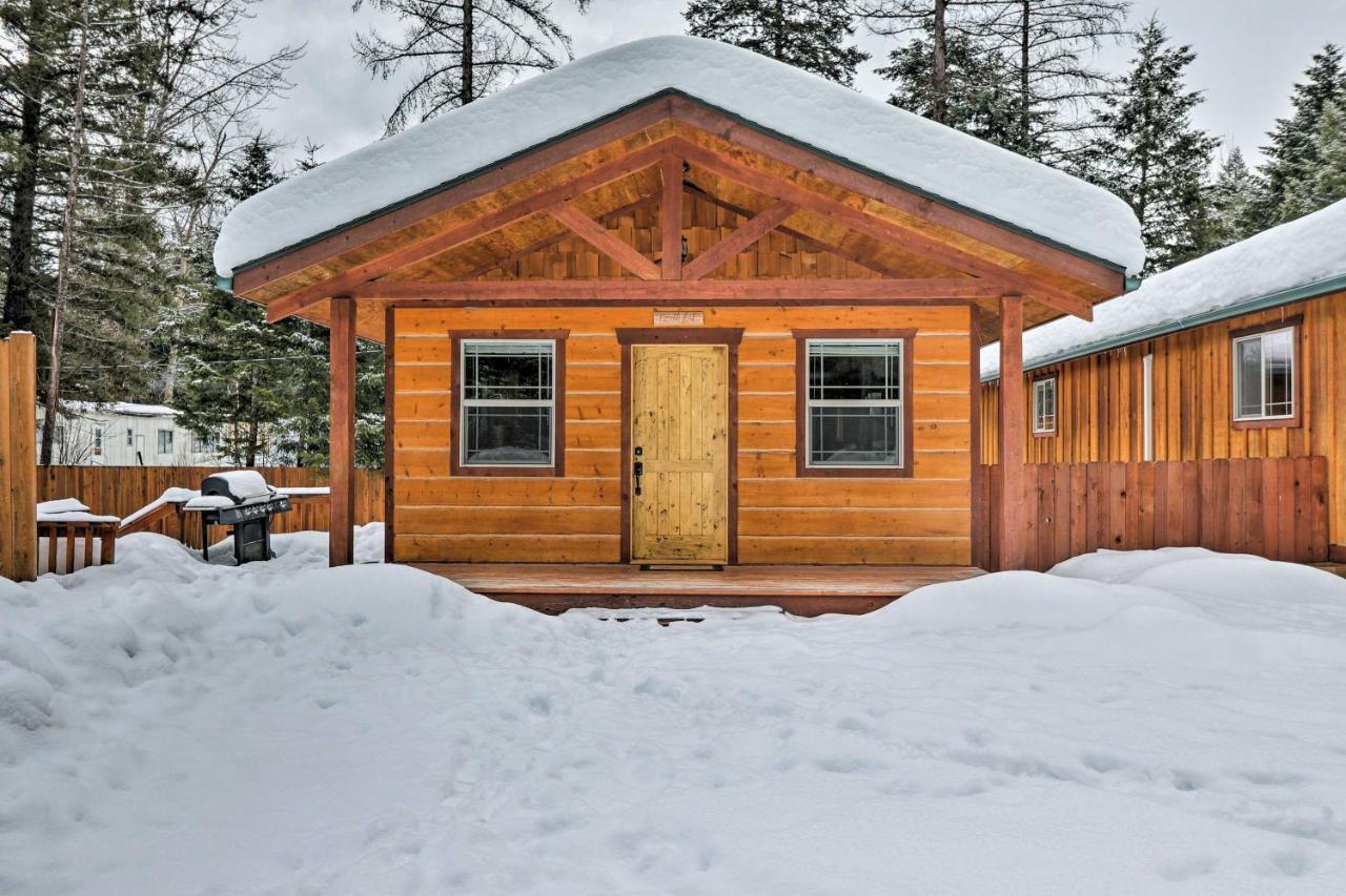 Hungry Horse Cabin Deck, Fire Pit, Near Glacier! Εξωτερικό φωτογραφία